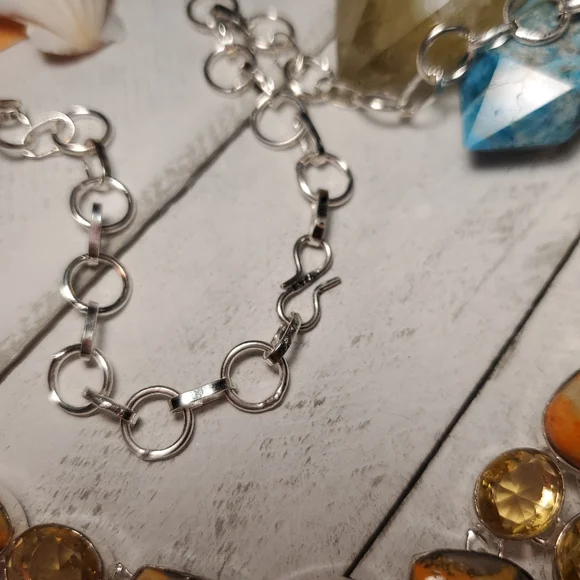 Bumblebee Jasper statement necklace - Picture 7 of 9